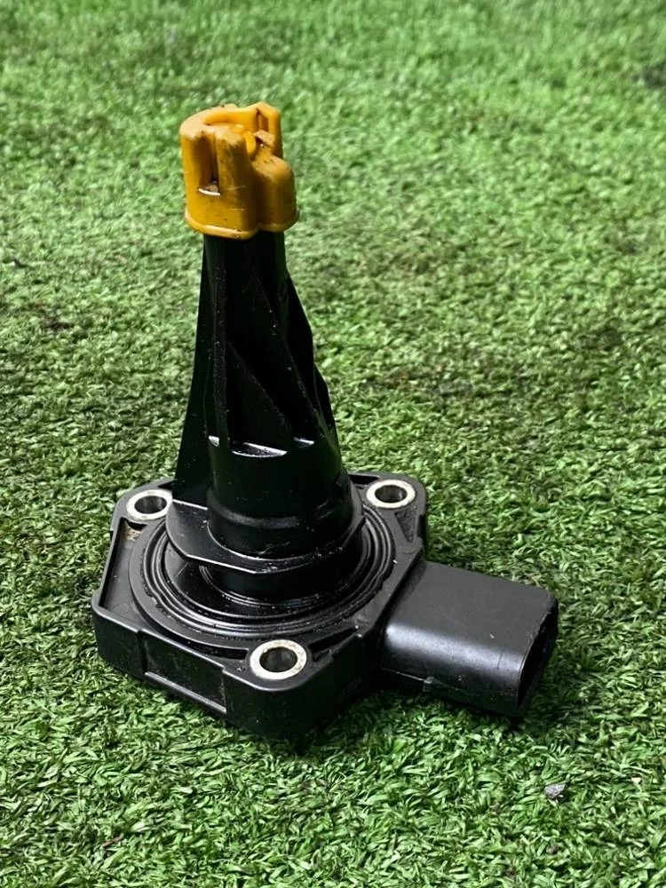 Датчик уровня масла BMW 320ix F30