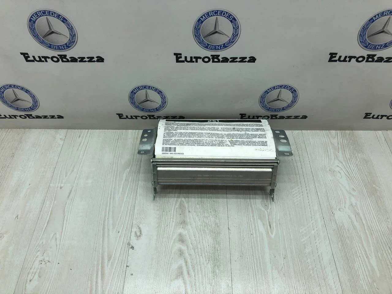 Подушка безопасности пассажирская Mercedes W251