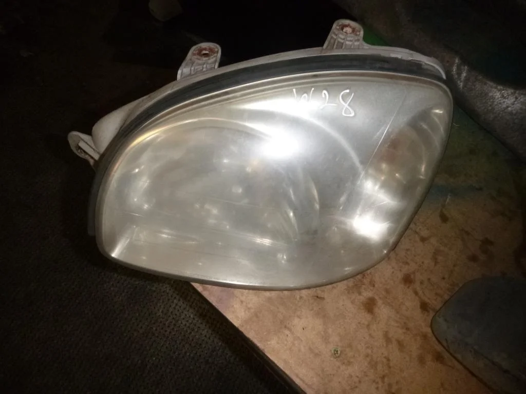 Фара передняя левая Hyundai SANTA FE I (2000—2012)