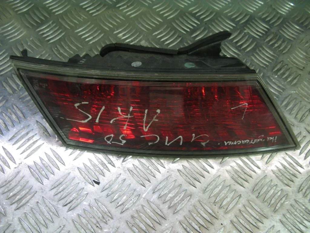 Фонарь внутренний левый HONDA Civic VIII (2005—20