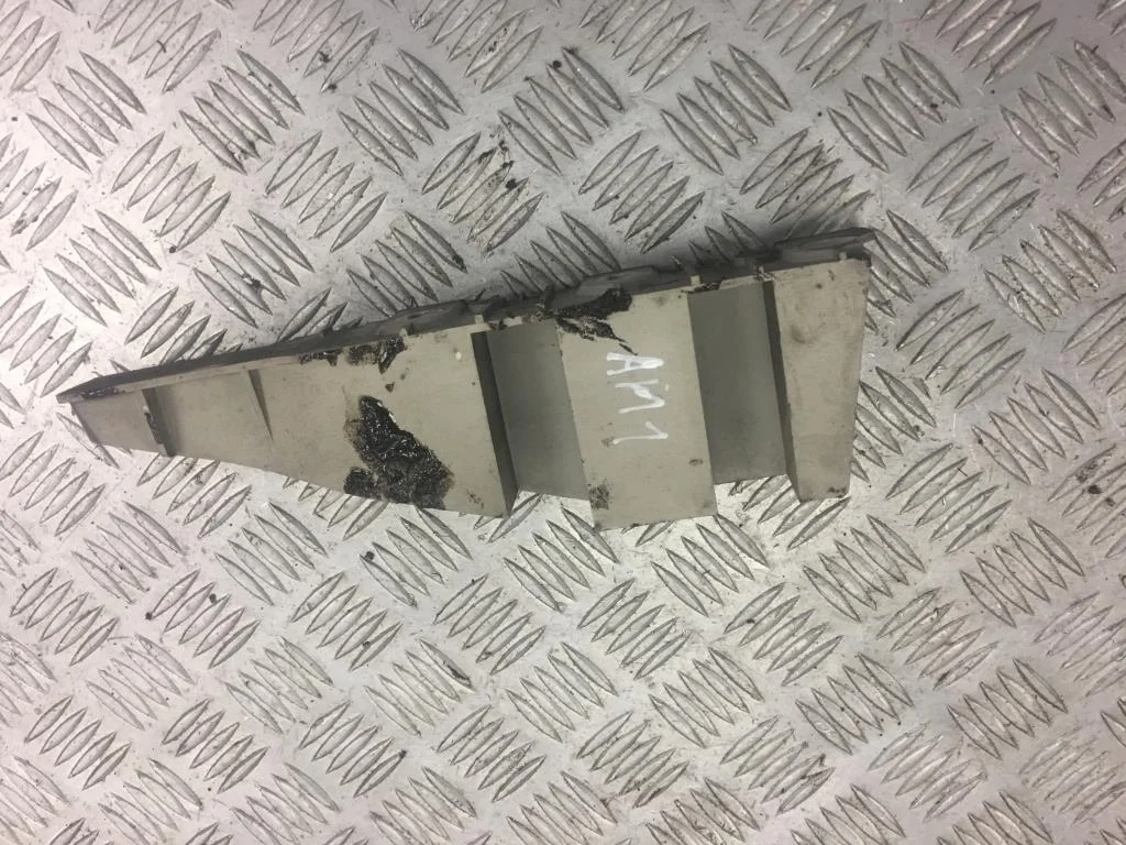 Кронштейн фары левой LAND ROVER FREELANDER I рест