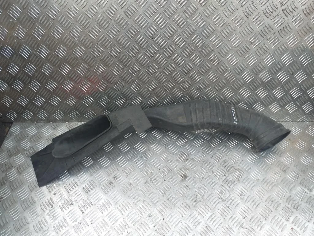 Воздухозаборник Opel Insignia I (2008—2013)