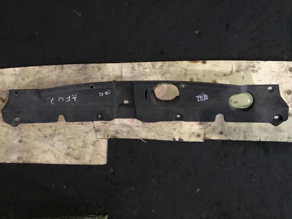 Накладка декоративная HONDA CR-V II (2001—2004)