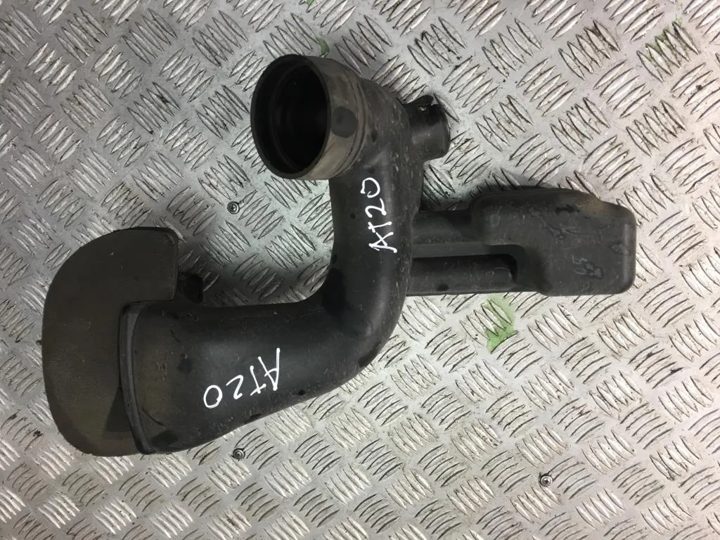 Воздухозаборник SUZUKI Grand Vitara II (2005—2008)