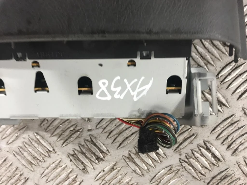 Дисплей информационный MITSUBISHI Space Star I ре