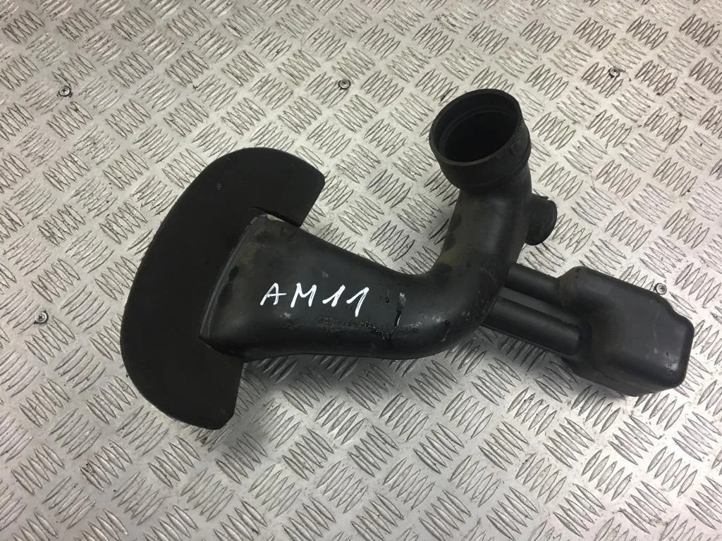 Воздухозаборник SUZUKI Grand Vitara II (2005—2008)