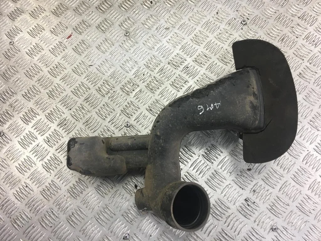 Воздухозаборник SUZUKI Grand Vitara II (2005—2008)