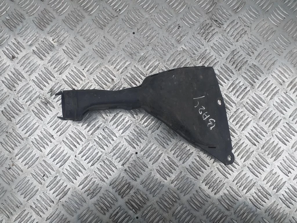 Воздухозаборник MITSUBISHI COLT Z30 (2002—2012)