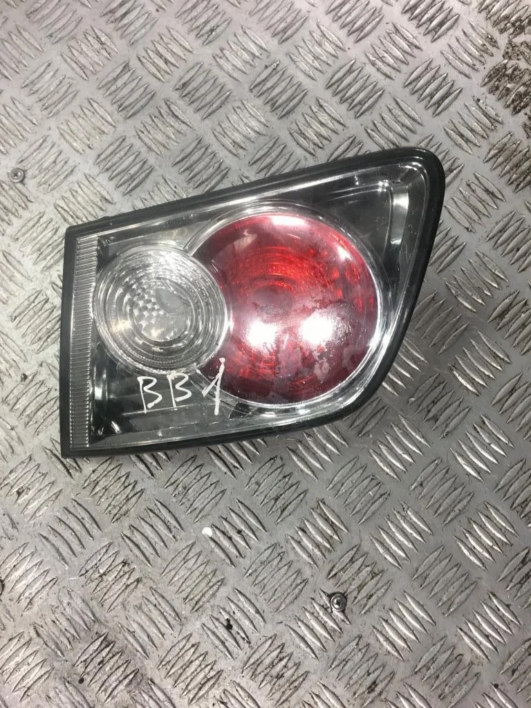 Фонарь внутренний левый MAZDA 6 GG рестайлинг (20