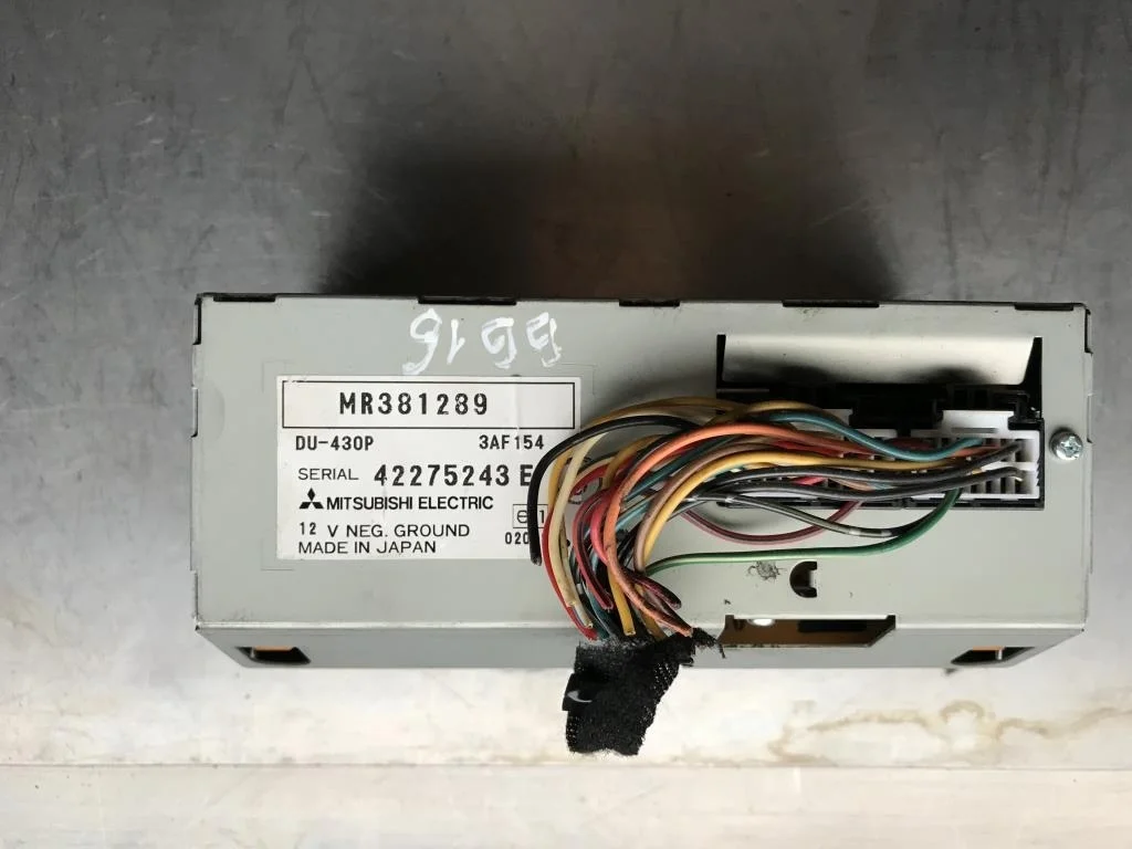 Дисплей информационный MITSUBISHI Space Star I ре