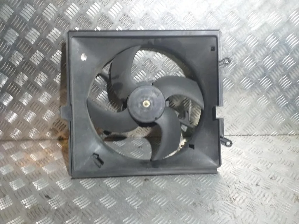 Вентилятор охлаждения MITSUBISHI Space Star I рес