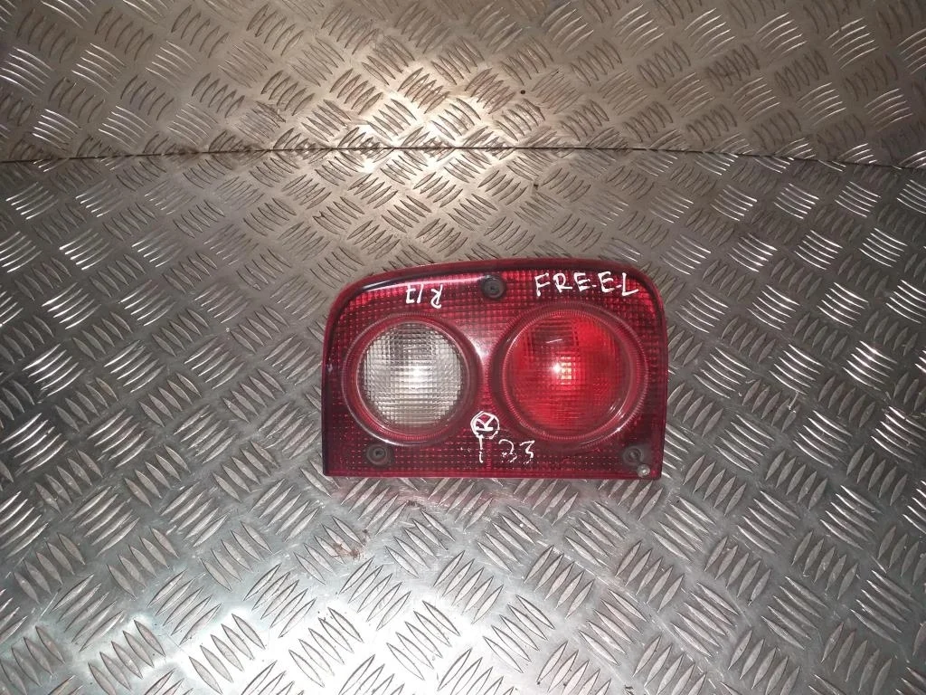 Фонарь задний правый (Фара) LAND ROVER FREELANDER