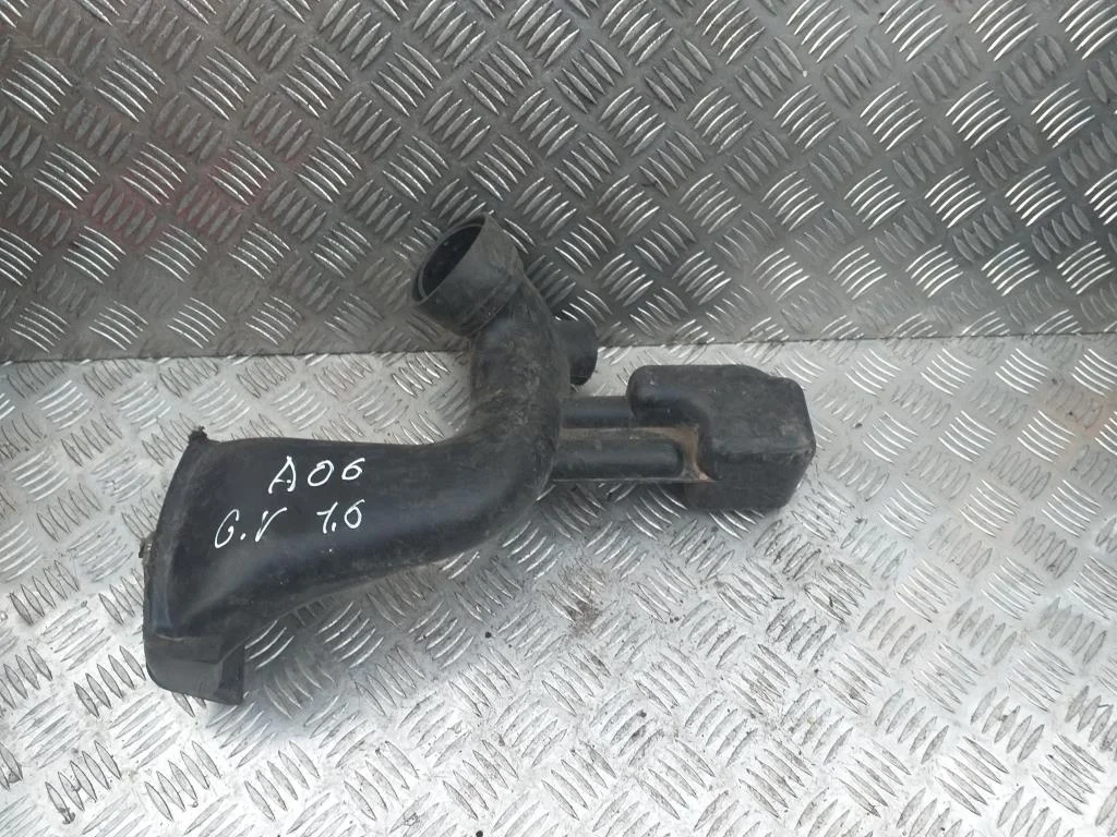 Воздухозаборник SUZUKI Grand Vitara II (2005—2008)