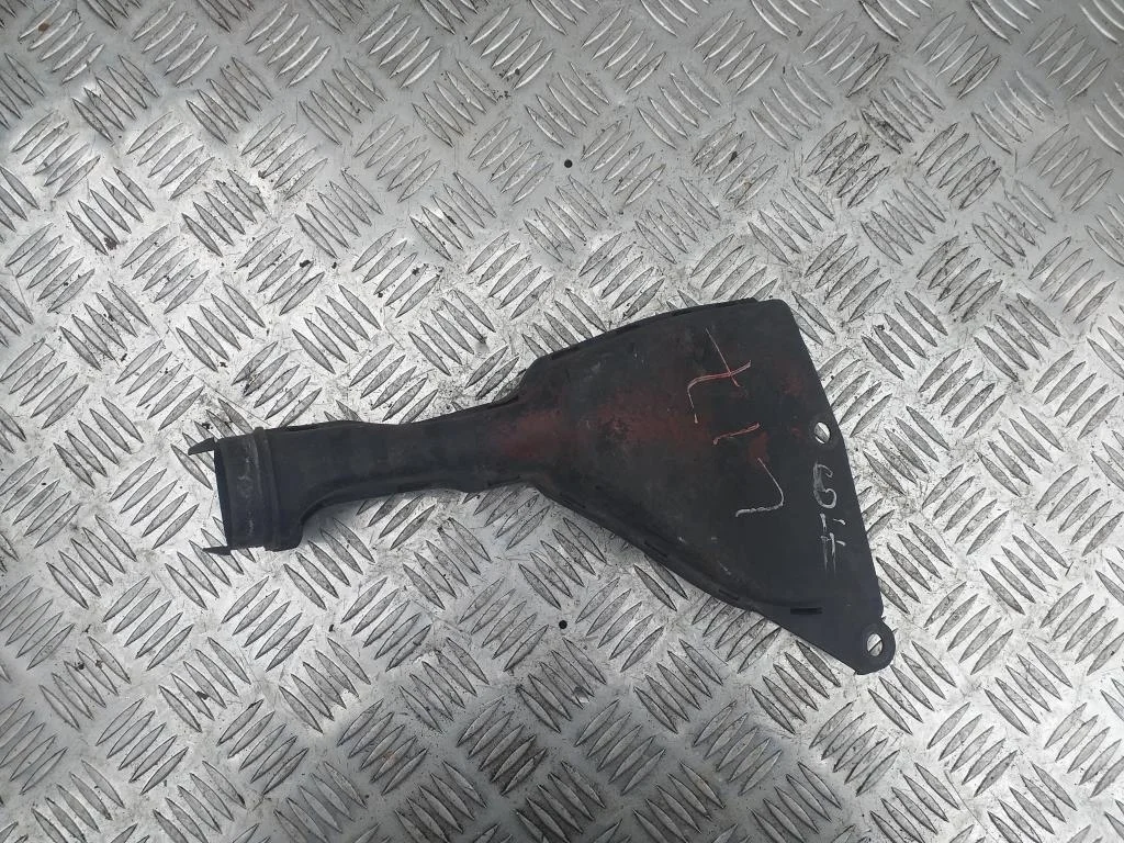 Воздухозаборник MITSUBISHI COLT Z30 (2002—2012)