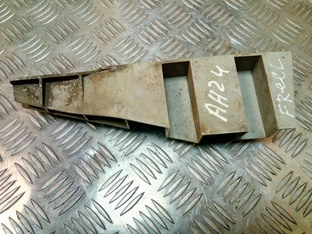 Кронштейн фары левой Hyundai TUCSON I (2004—2015)