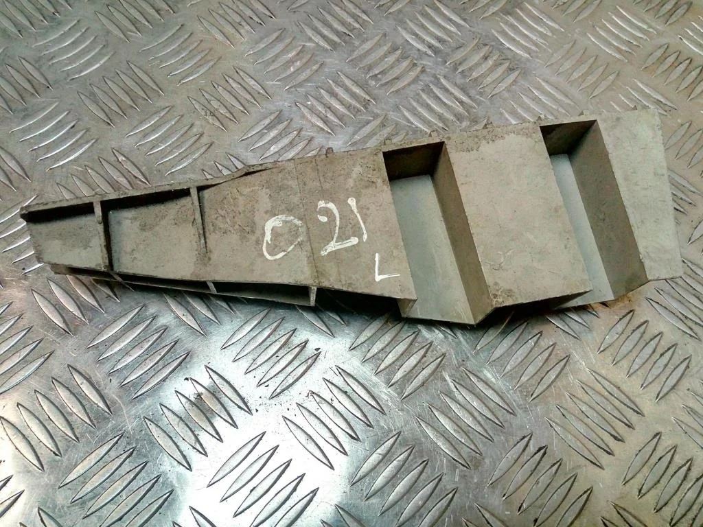 Кронштейн фары левой LAND ROVER FREELANDER I рест