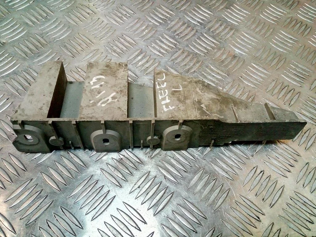 Кронштейн фары левой LAND ROVER FREELANDER I рест