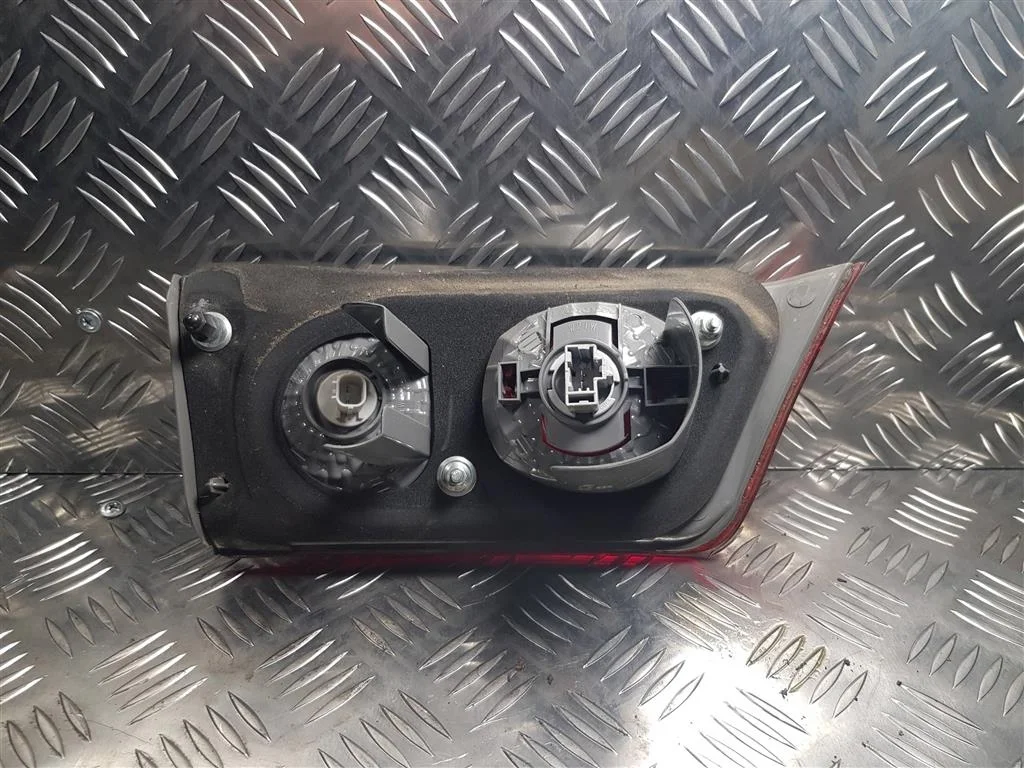 Фонарь внутренний правый HONDA Accord VII рестайл