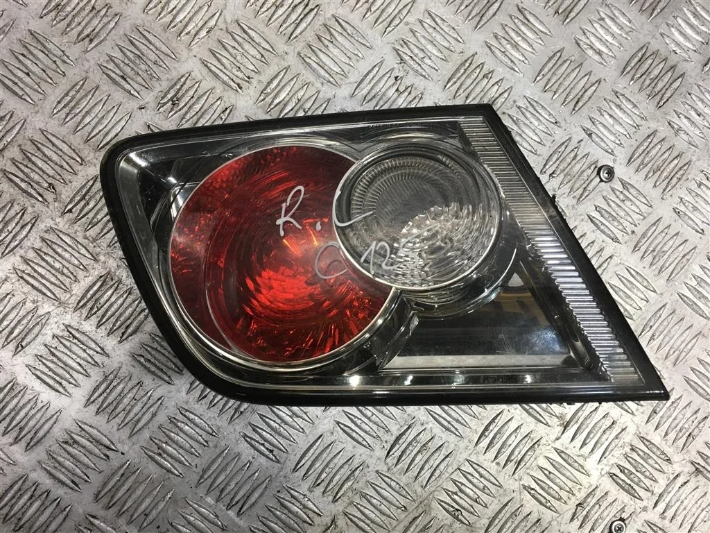 Фонарь внутренний левый MAZDA 6 GG рестайлинг (20