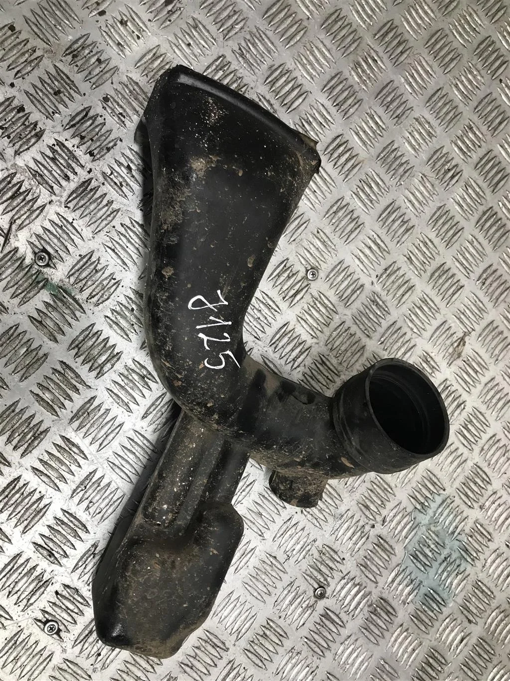 Воздухозаборник SUZUKI Grand Vitara II (2005—2008)