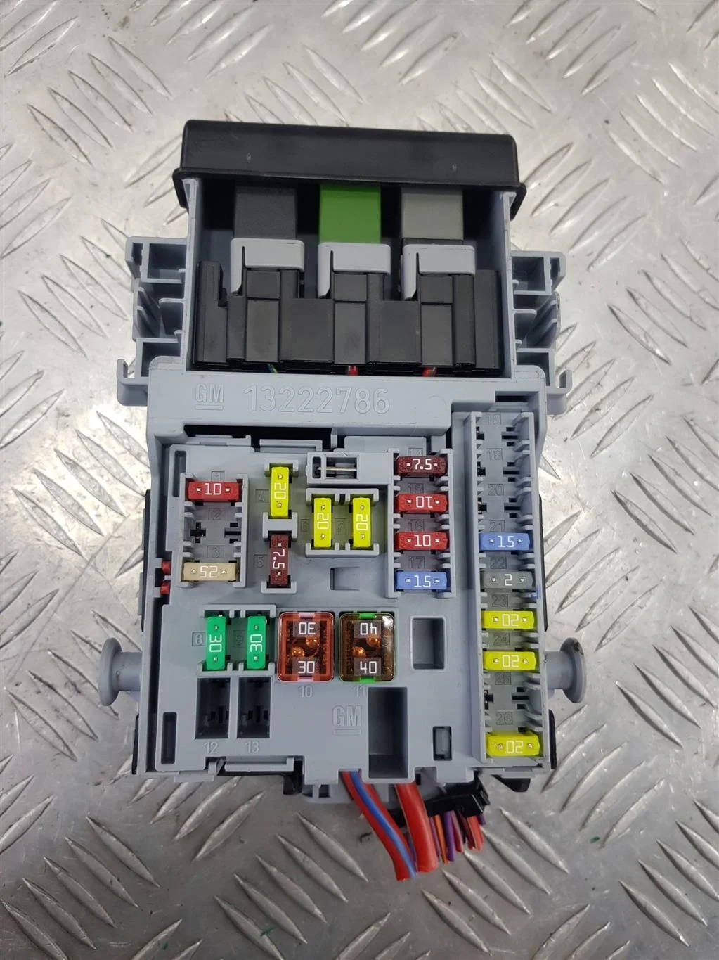 Блок предохранителей салон CHEVROLET  Cruze I (20