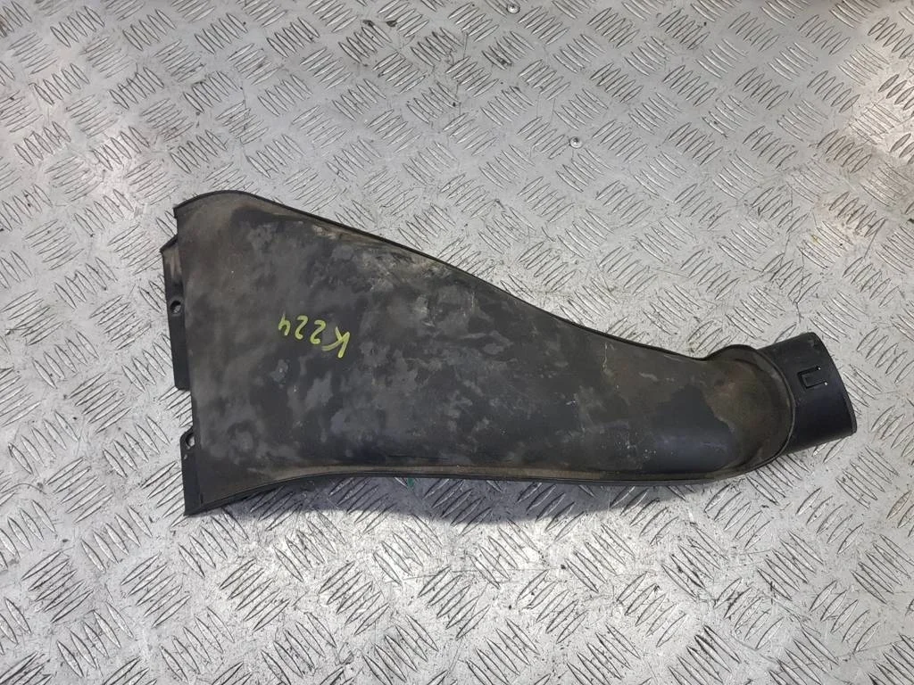 Воздухозаборник MITSUBISHI CARISMA I рестайлинг (