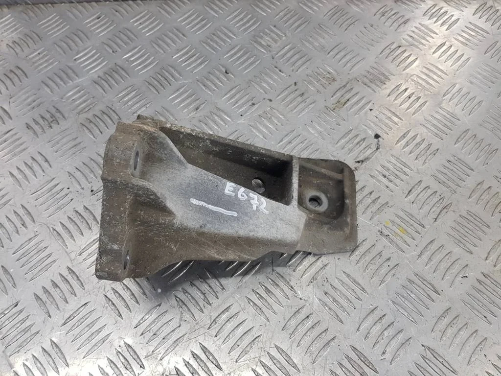 Кронштейн двигателя (ДВС) LAND ROVER DISCOVERY II