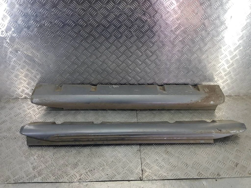 Накладка порога правая SUZUKI JIMNY III рестайлин