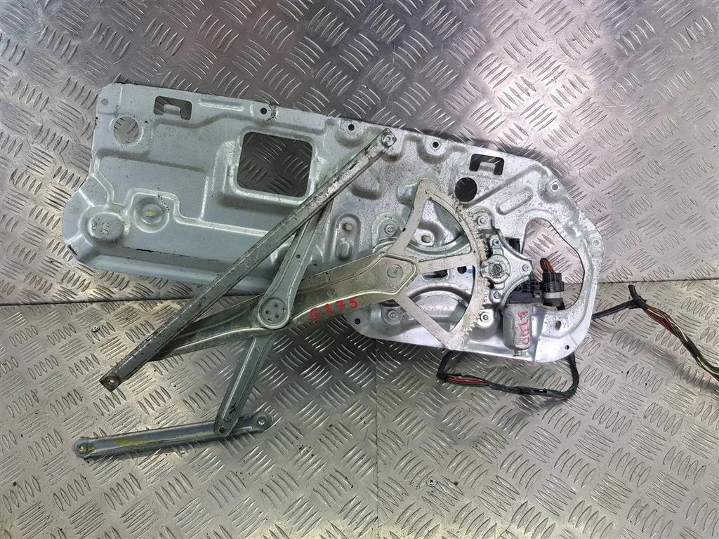 Стеклоподъемник заднего стекла MITSUBISHI L200 IV