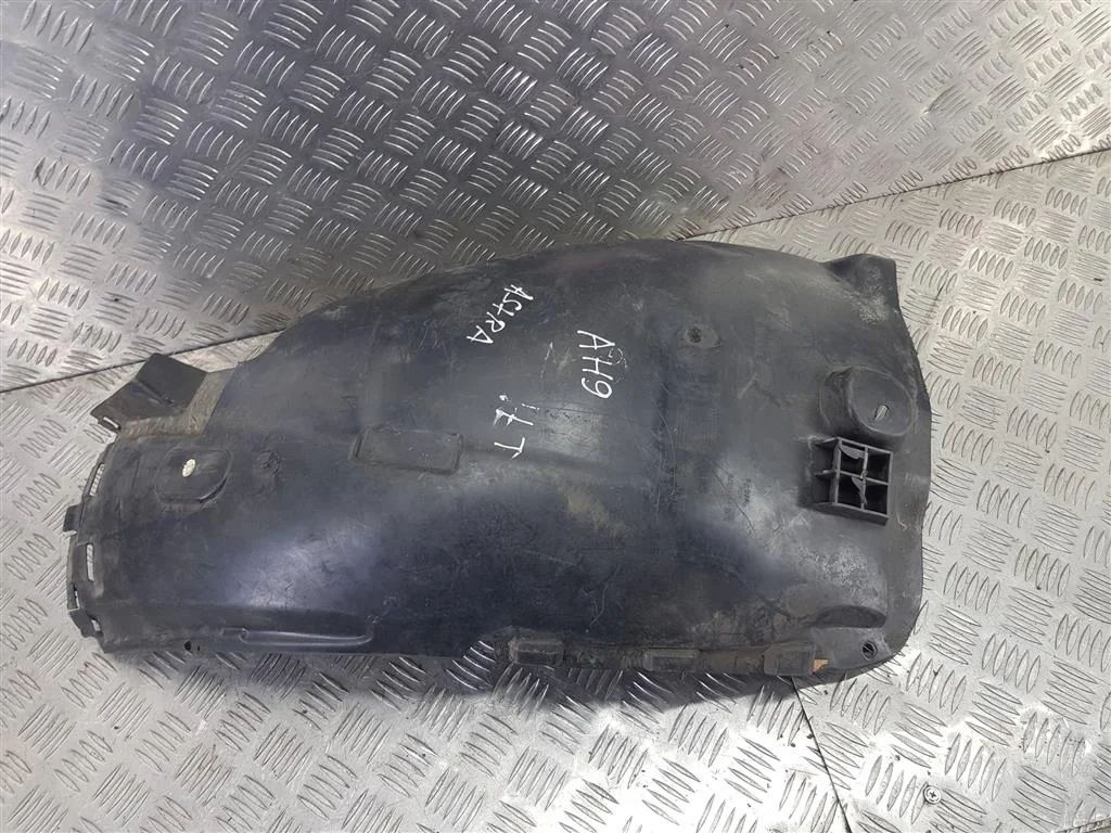 Подкрылок передний левый Opel ASTRA H (2004—2007)