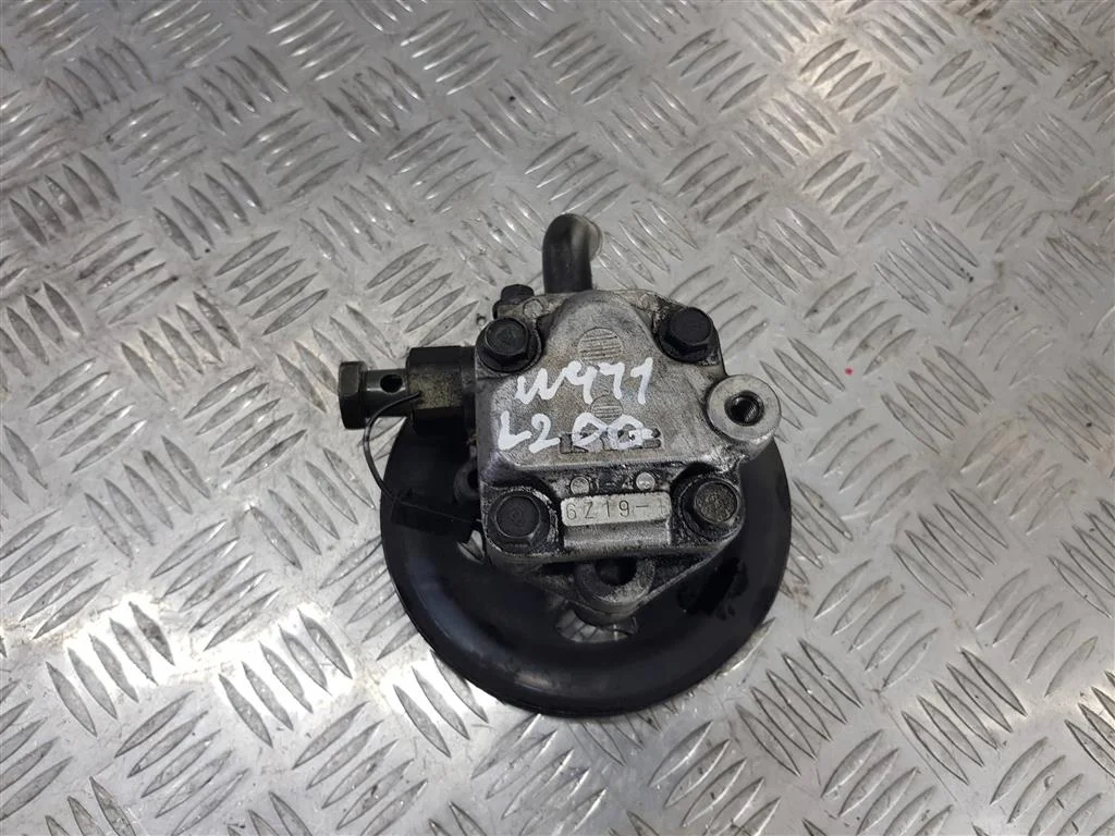 Насос гидроусилителя MITSUBISHI L200 IV (2006—201