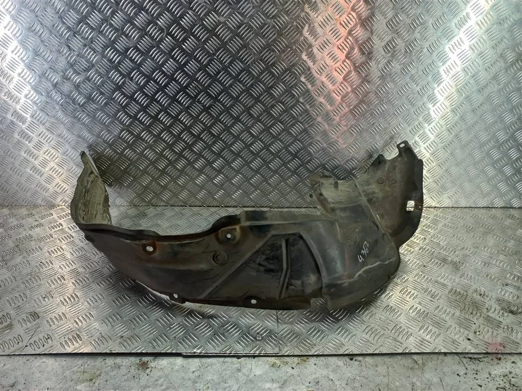 Подкрылок передний правый HONDA CR-V I рестайлинг