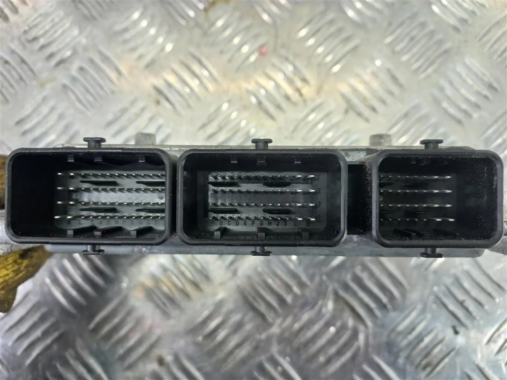 Блок управления двигателем FORD Focus III (2011—2