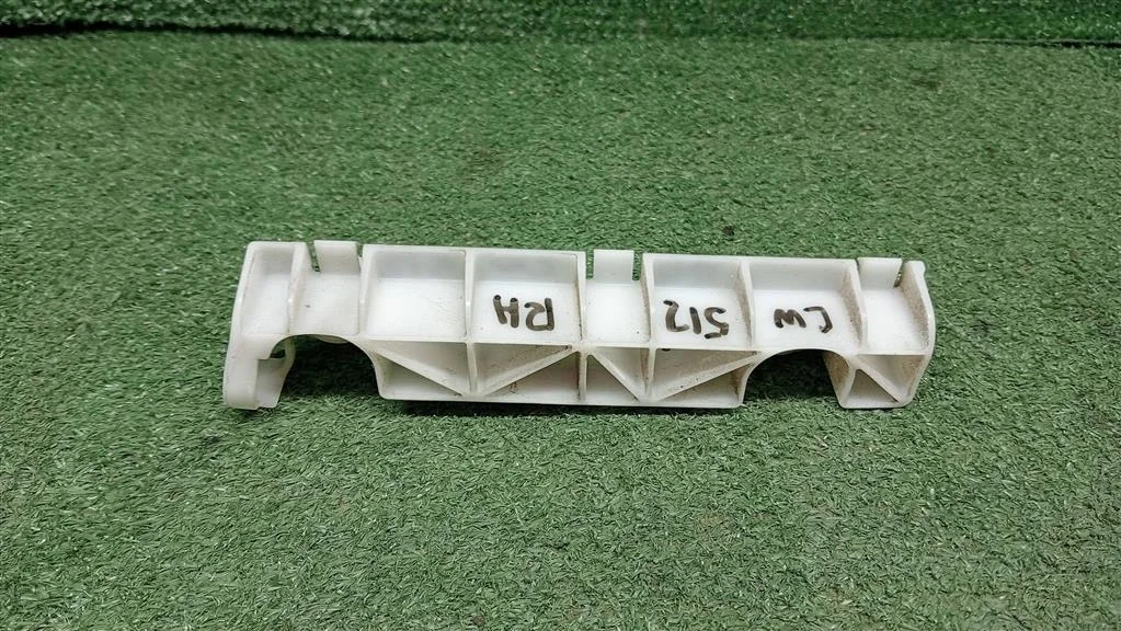 Б.у. крепление бампера зад MITSUBISHI OUTLANDER XL CW5W MITSUBISHI OUTLANDER XL CW5W