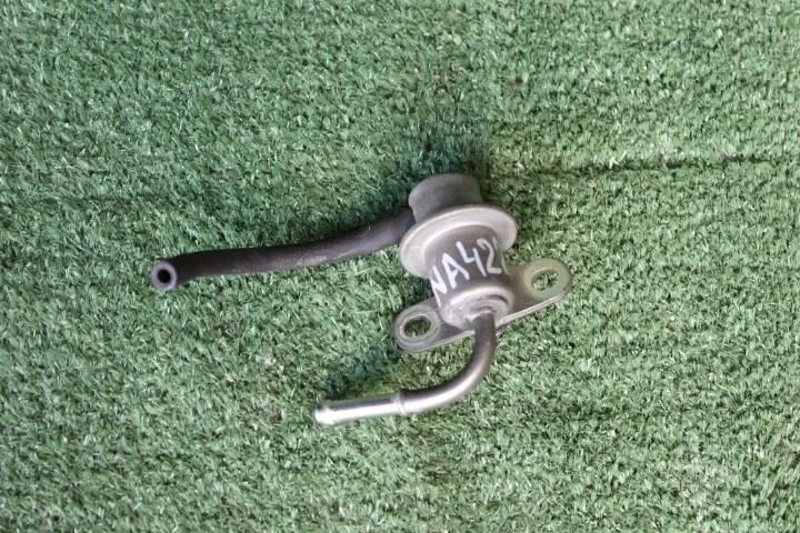 Б.у. регулятор давления топлива MITSUBISHI GRANDIS NA4W MITSUBISHI GRANDIS NA4W