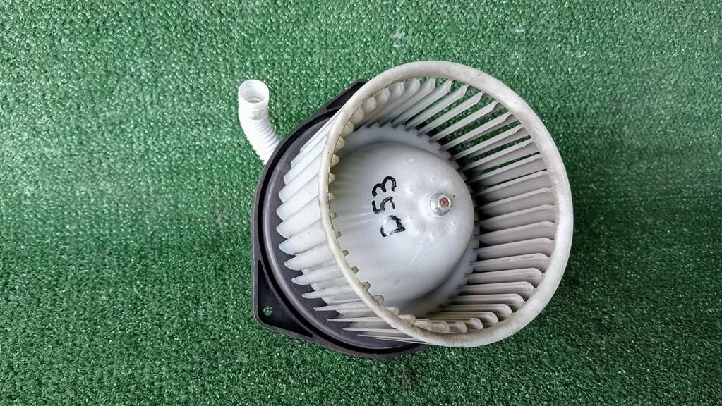 Б.у. мотор печки MITSUBISHI Delica D5 CV MITSUBISHI Delica D5 CV