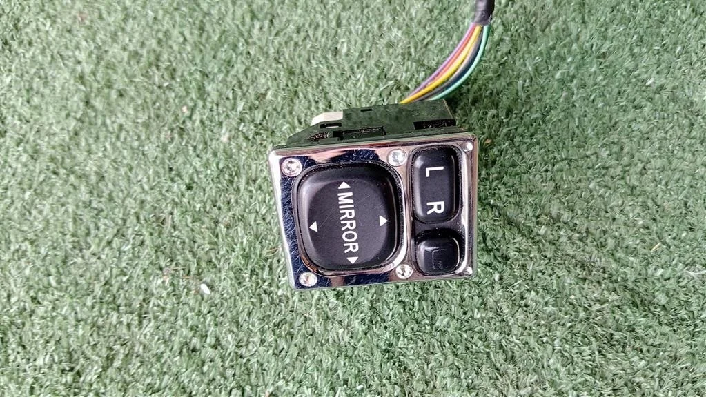 Б.у. блок управления зеркалами TOYOTA RAV4 ACA30 TOYOTA RAV4 ACA30