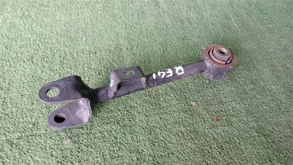 Б.у. рычаг HONDA CR-V RE HONDA CR-V RE