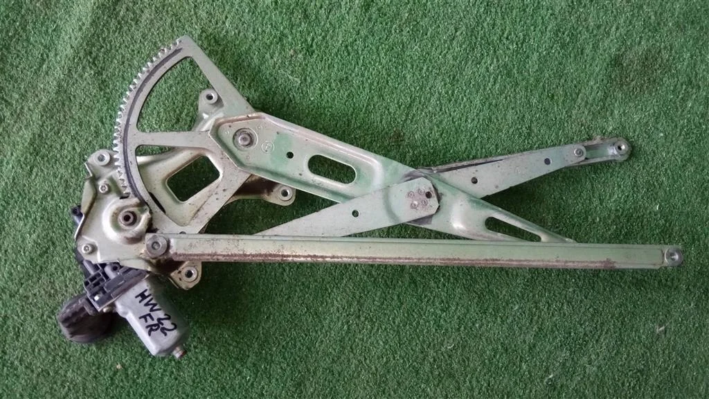 Б.у. стеклоподъемник TOYOTA PRIUS NHW20 TOYOTA PRIUS NHW20