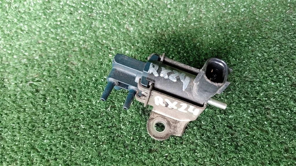 Б.у. клапан электромагнитный LEXUS RX350 GSU35 LEXUS RX350 GSU35