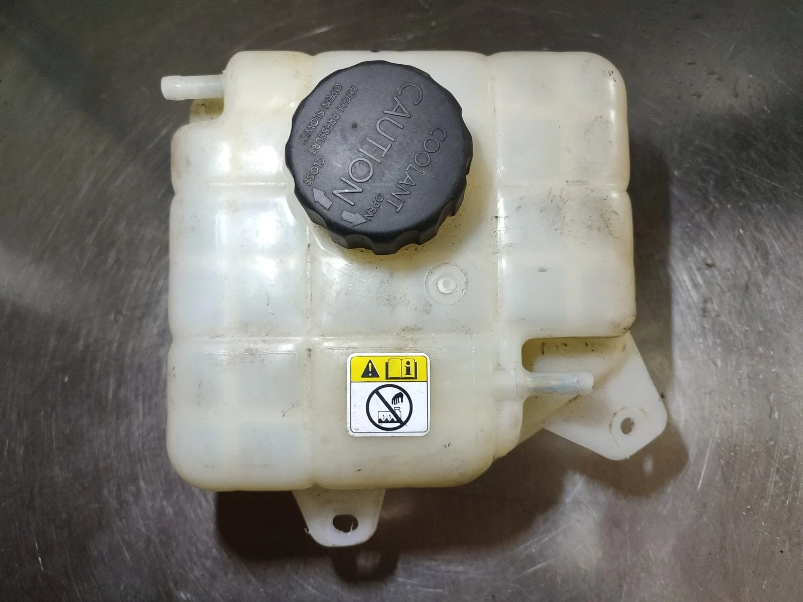 Бачок расширительный SsangYong Actyon 2014 C200