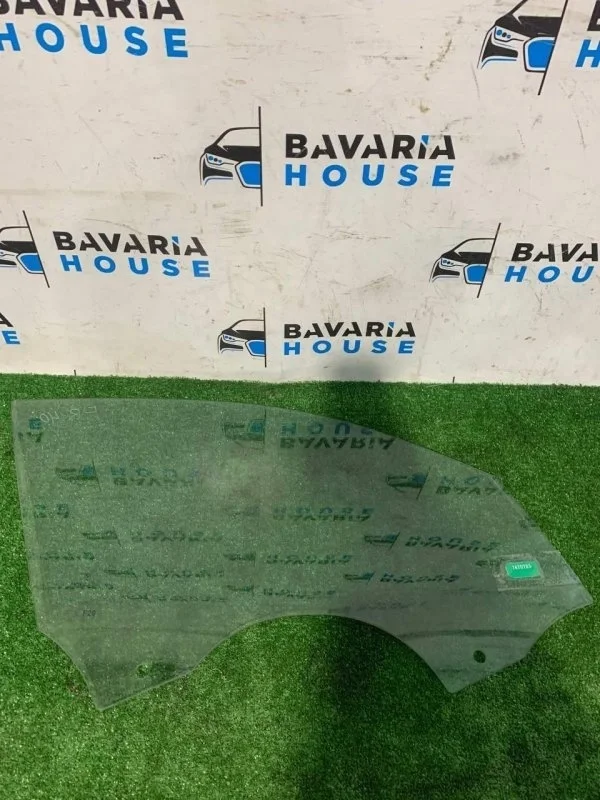 Стекло двери передней правой BMW 1 2011 51337242564 F20 N13B16A