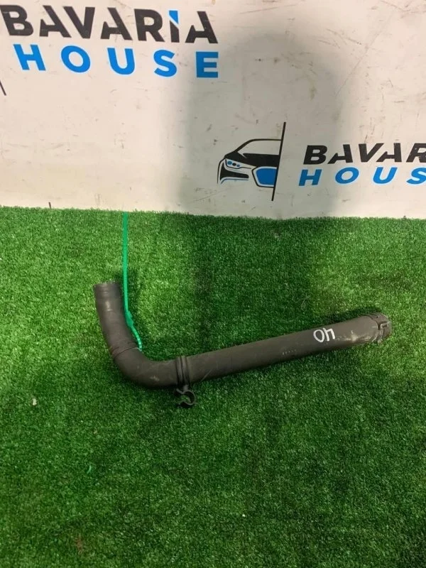 Патрубок системы охлаждения BMW 1 2011 11537600586 F20 N13B16A