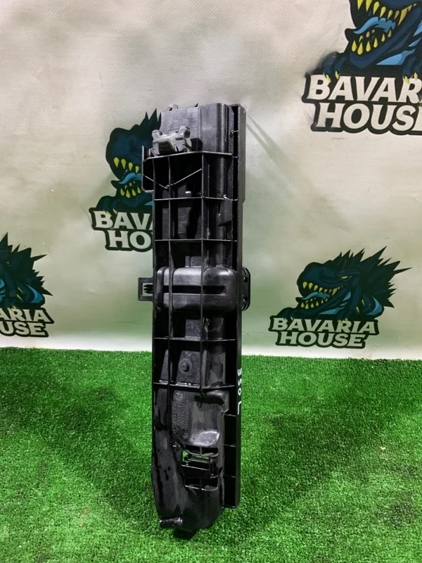 Кронштейн радиатора левый BMW X1 2012 17107524912 E84 N20B20