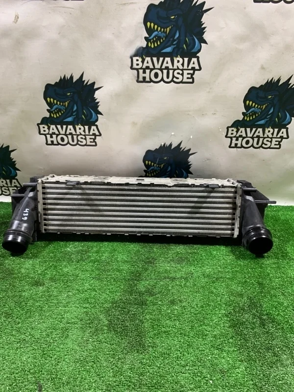 Интеркулер BMW 5 2012 17117618769 F10 N20B20B