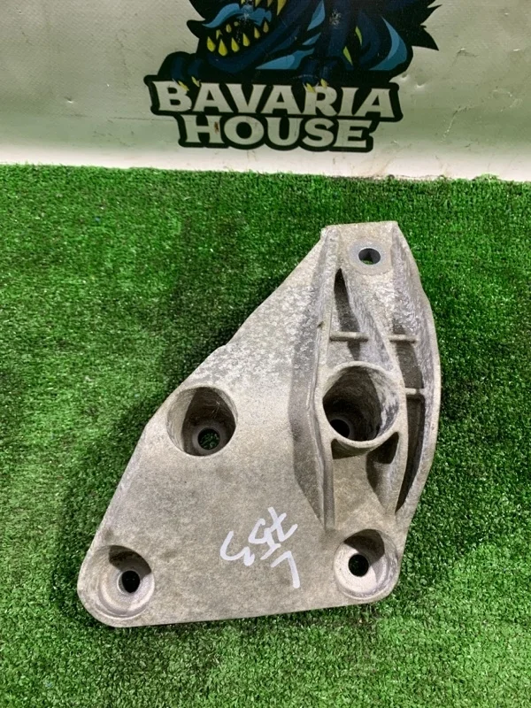 Кронштейн двигателя левый BMW 5 2012 22116781233 F10 N20B20B