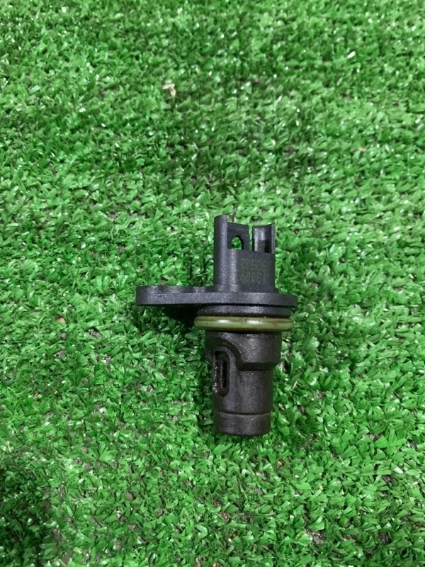 Датчик положения распредвала BMW X5 2009 13627525014 E70 N52B30AF