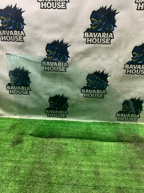 Стекло двери передней правой BMW 3 2013 51337259826 F30 N47D20C