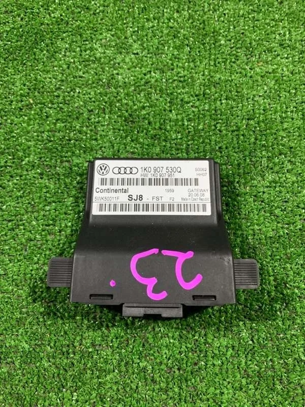 Блок электронный volkswagen Tiguan 2008 1K0907530Q 5N1 CAWA
