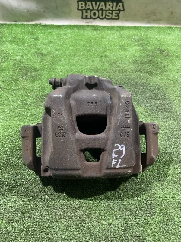 Суппорт передний левый Audi A4 2010 8K0615123C B8 CDH